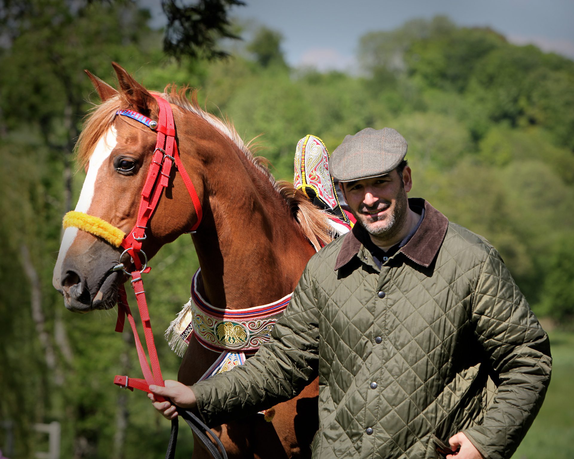 Image of Dr Waleed with a Horse